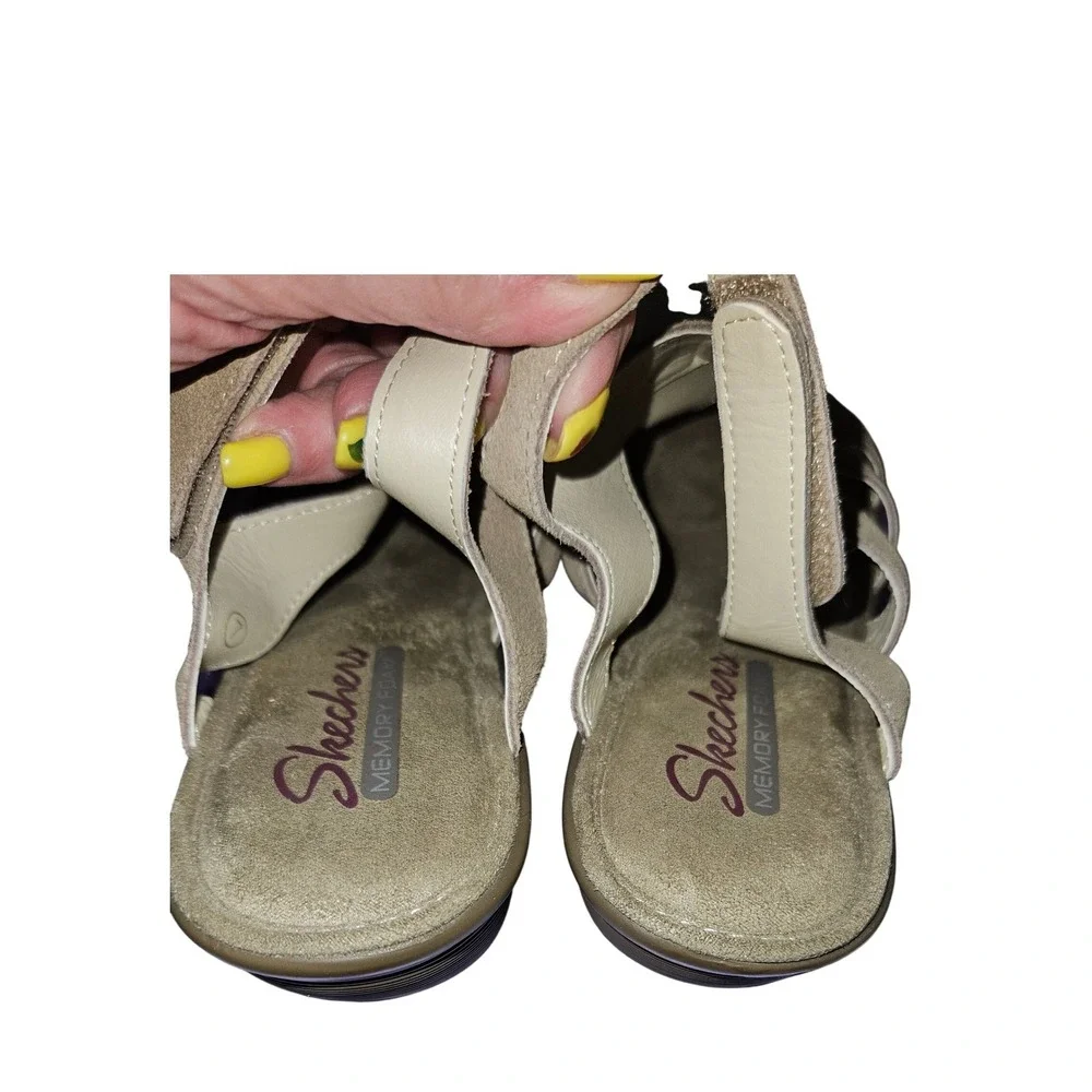 Skechers parallel wedge